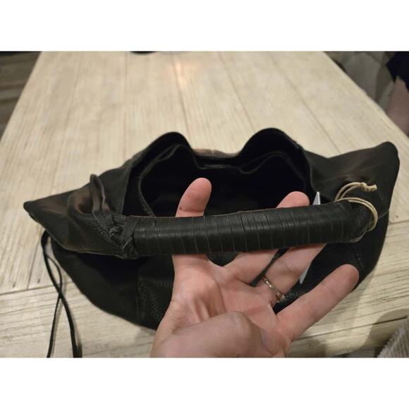 Hobo Eclipse Women’s Medium Black Leather Shoulder Bag w/Gold Wallet NWT Dustbag - Picture 7 of 16